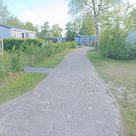 Bj Chalets - Robbengat 85 - Gezellige Chalet Op Vakantiepark Lauwersoog! Vroege Incheck! Met Airco! Экстерьер фото