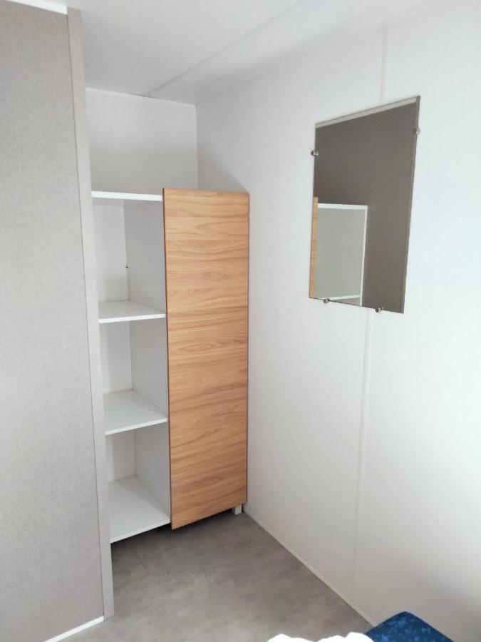 Bj Chalets - Robbengat 85 - Gezellige Chalet Op Vakantiepark Lauwersoog! Vroege Incheck! Met Airco! Экстерьер фото